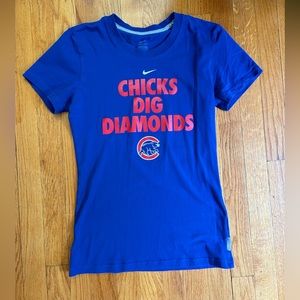 NIKE Cubs Chicks Dig Diamonds Tee
